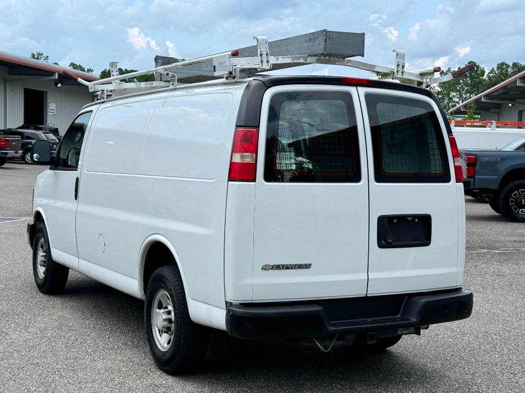 2016 Chevrolet Express - $12,800
