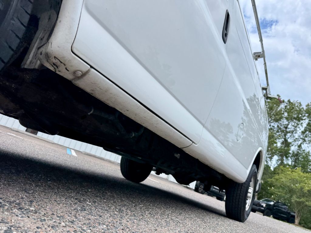 2016 Chevrolet Express - $12,800