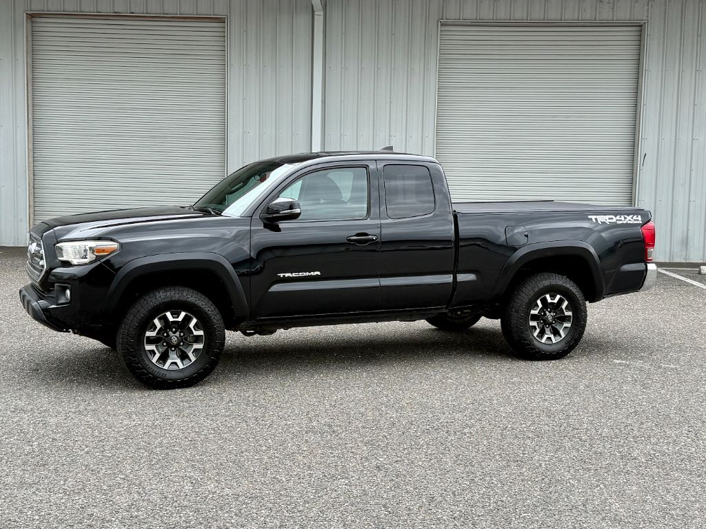 2017 Toyota Tacoma - $19,800