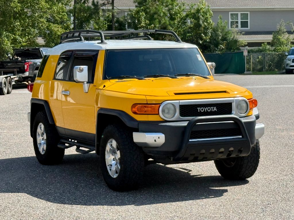 2007 Toyota FJ Cruiser - $7,800