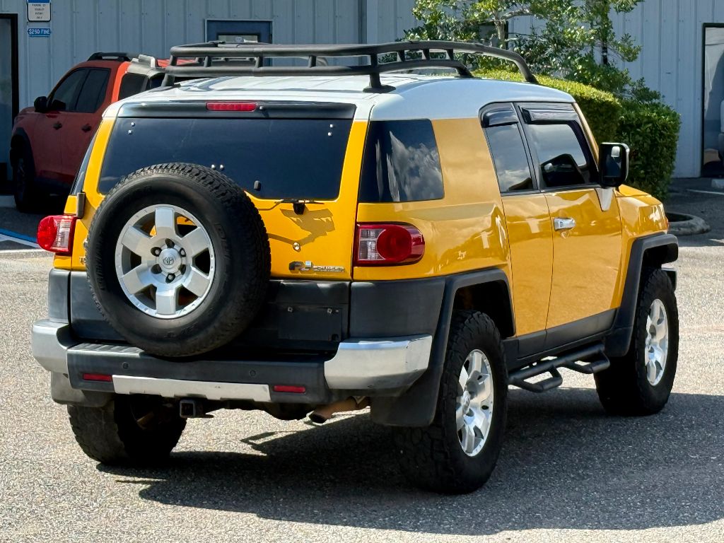 2007 Toyota FJ Cruiser - $7,800