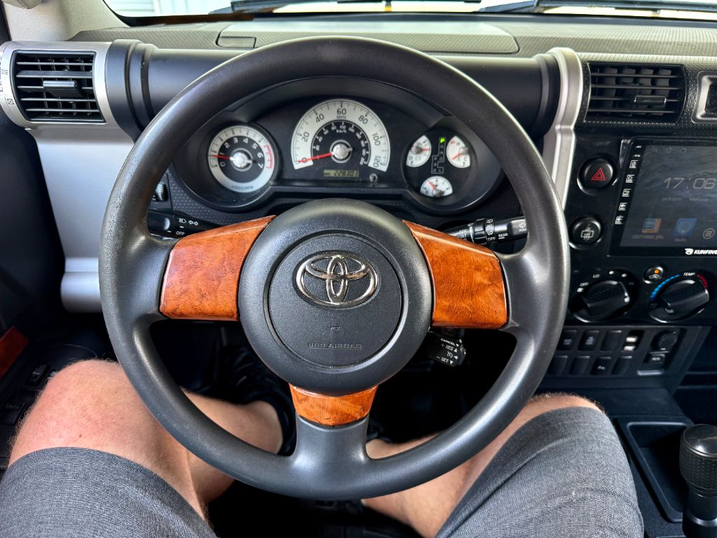 2007 Toyota FJ Cruiser - $7,800