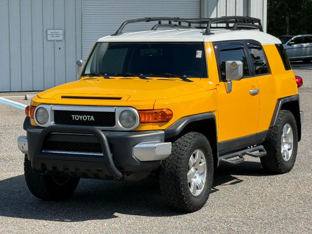 2007 Toyota FJ Cruiser - $7,800