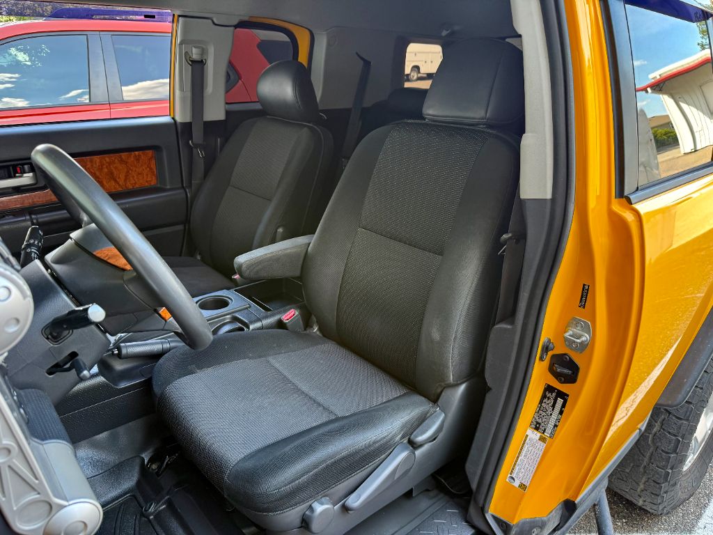 2007 Toyota FJ Cruiser - $7,800