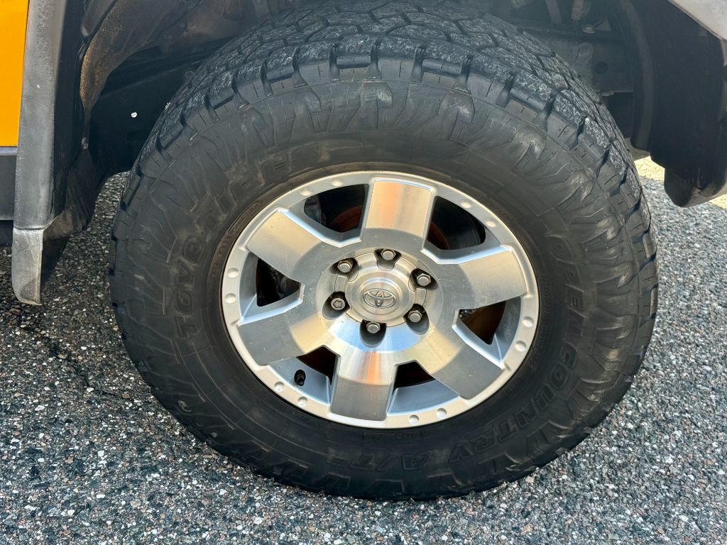 2007 Toyota FJ Cruiser - $7,800