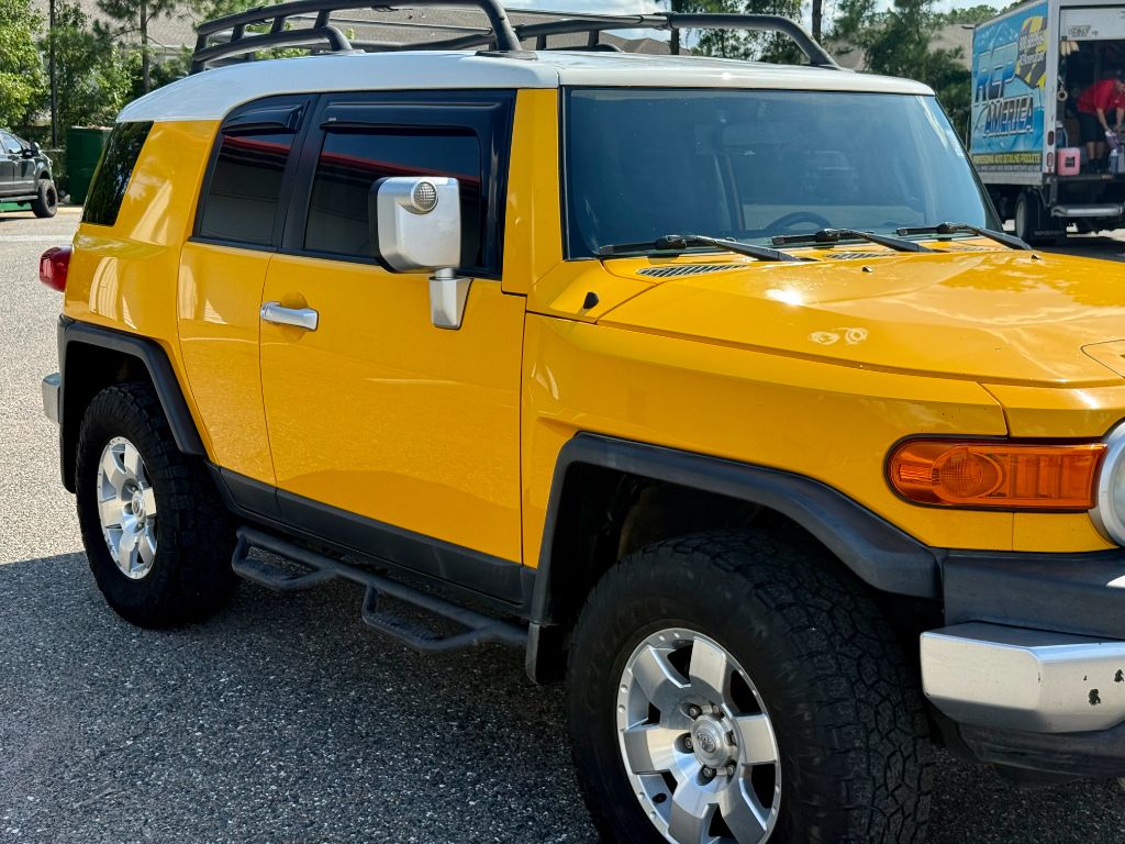 2007 Toyota FJ Cruiser - $7,800