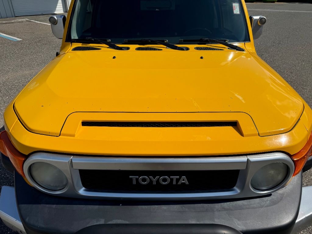 2007 Toyota FJ Cruiser - $7,800