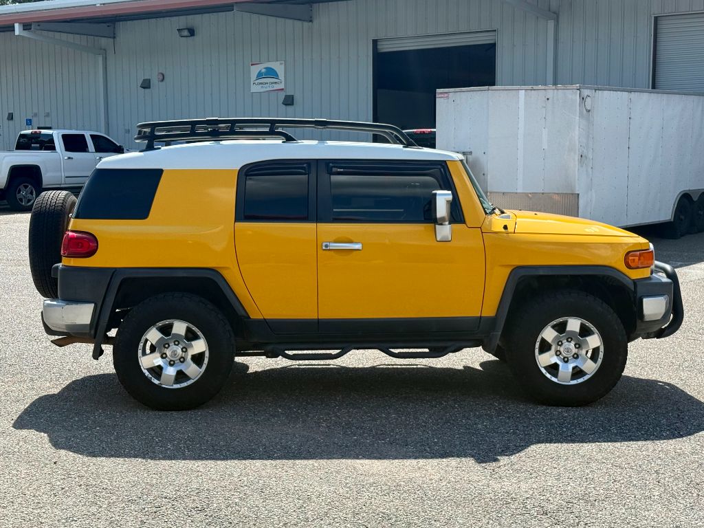 2007 Toyota FJ Cruiser - $7,800