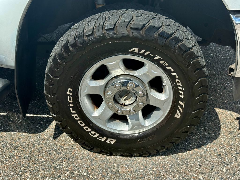 2016 Ford F-250 - $10,800