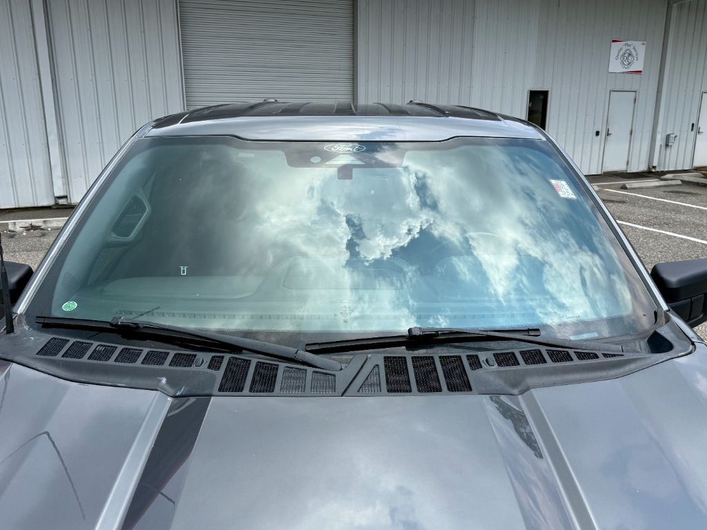 2022 Ford F-150 - $18,800