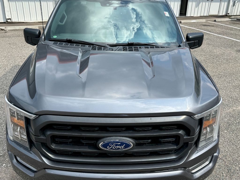 2022 Ford F-150 - $18,800