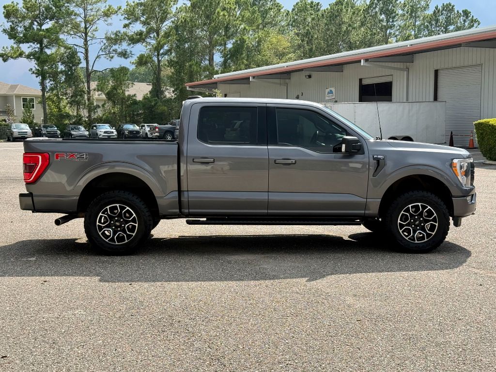2022 Ford F-150 - $18,800