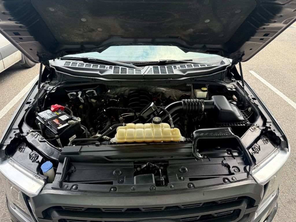 2022 Ford F-150 - $18,800