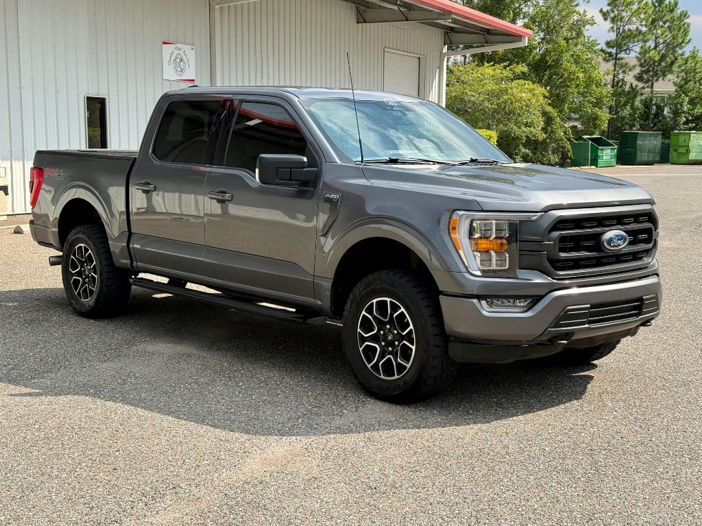 2022 Ford F-150 - $18,800