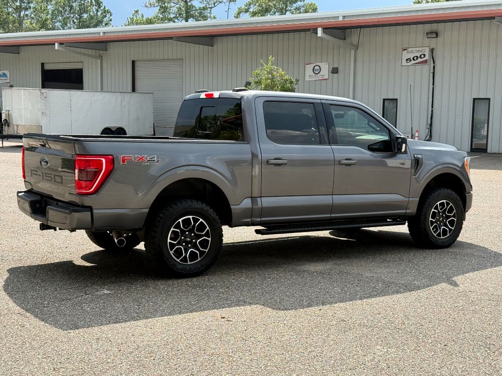 2022 Ford F-150 - $18,800