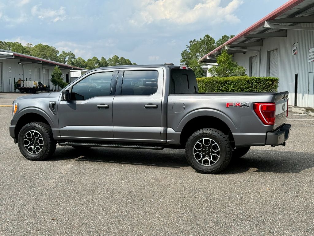 2022 Ford F-150 - $18,800