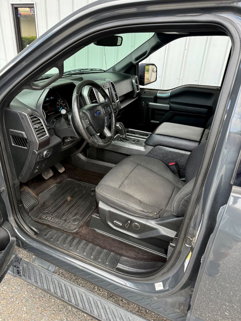 2016 Ford F-150 - $12,800