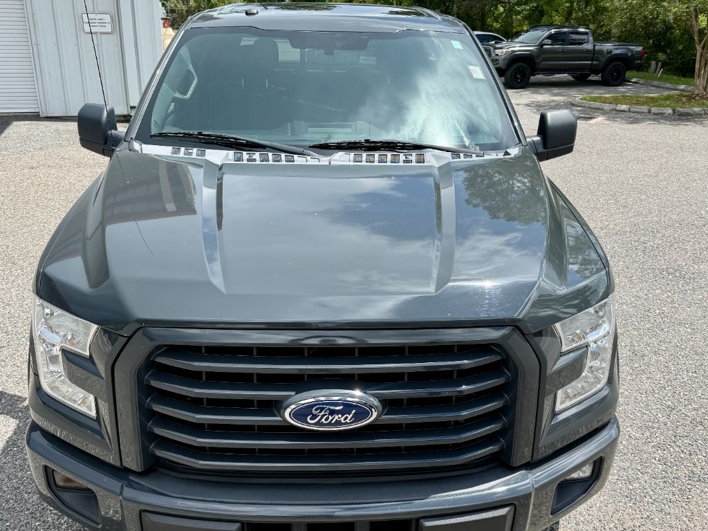2016 Ford F-150 - $12,800
