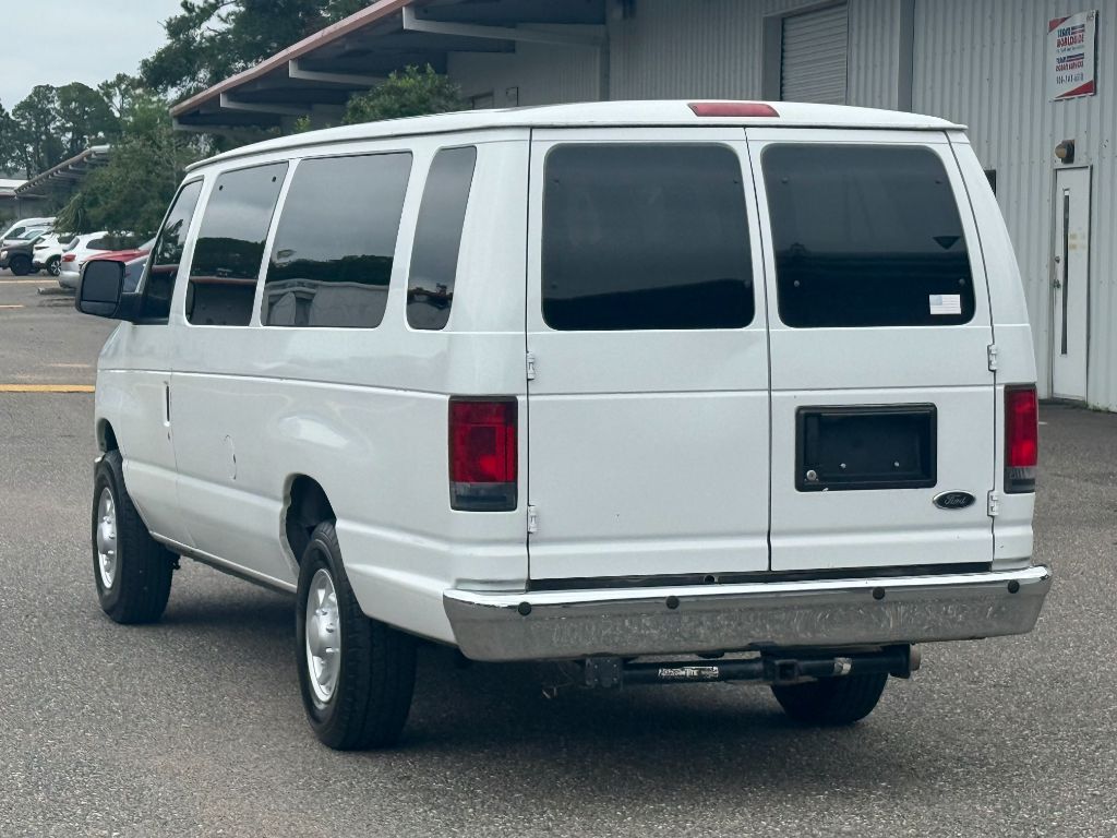 2014 Ford E-350 - $12,800