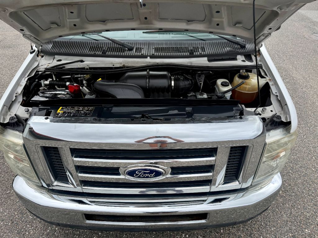 2014 Ford E-350 - $12,800