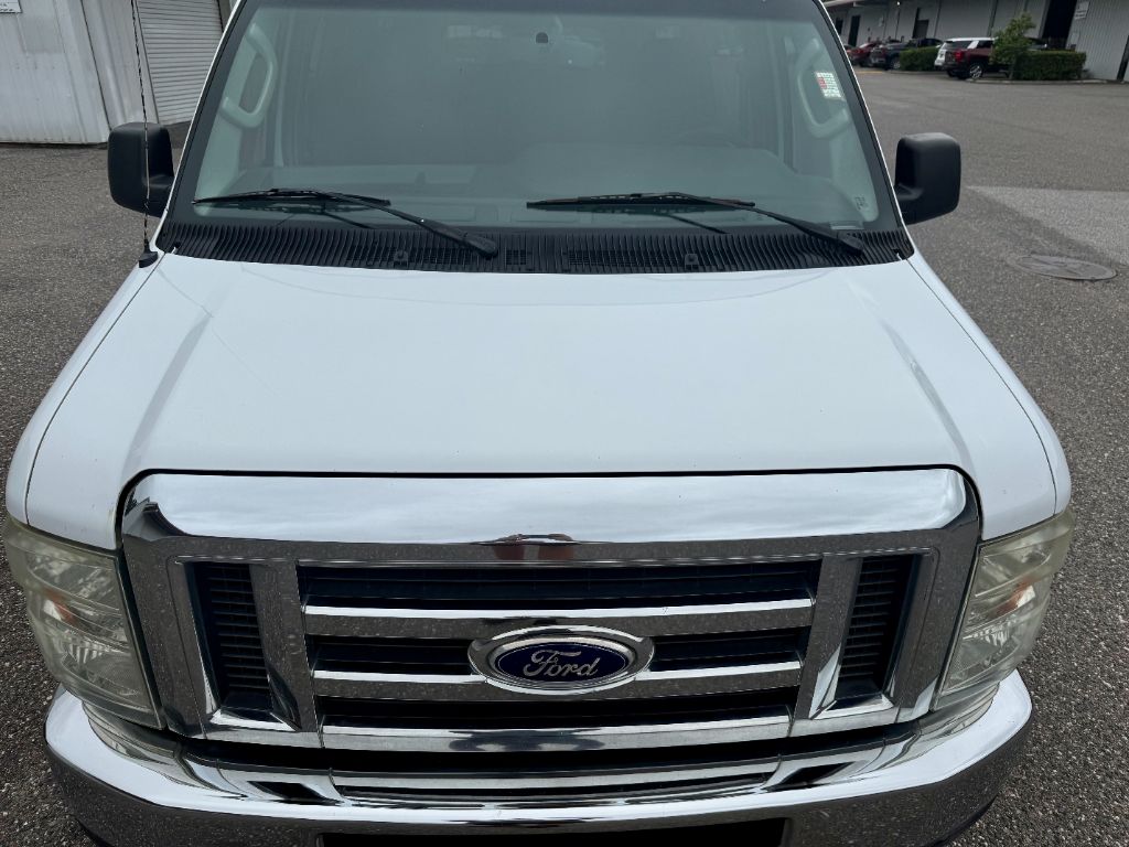 2014 Ford E-350 - $12,800