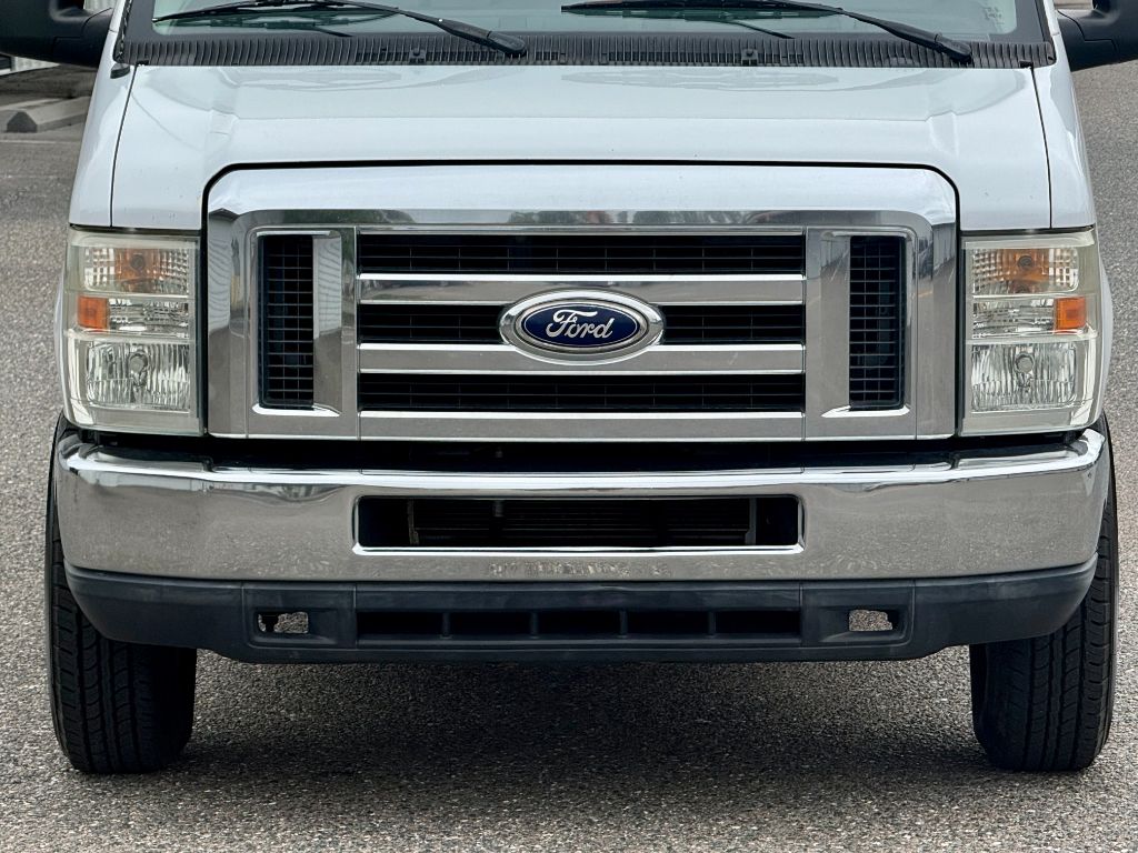2014 Ford E-350 - $12,800