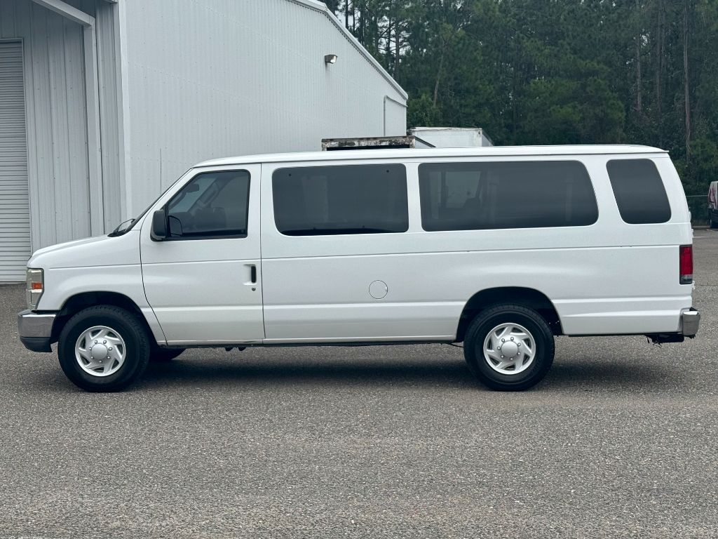 2014 Ford E-350 - $12,800