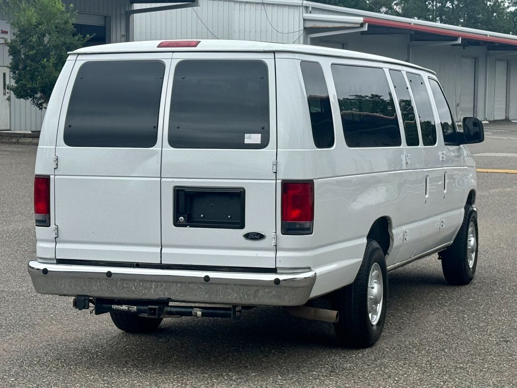 2014 Ford E-350 - $12,800