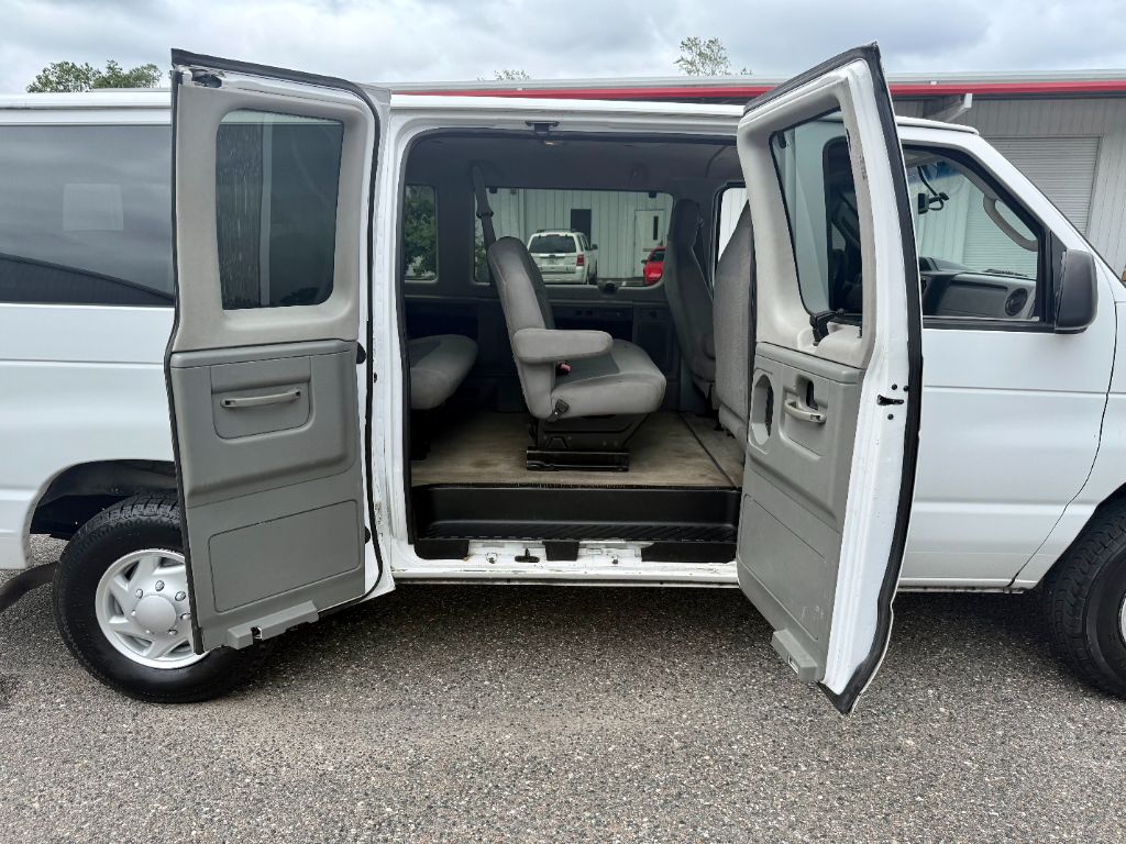 2014 Ford E-350 - $12,800
