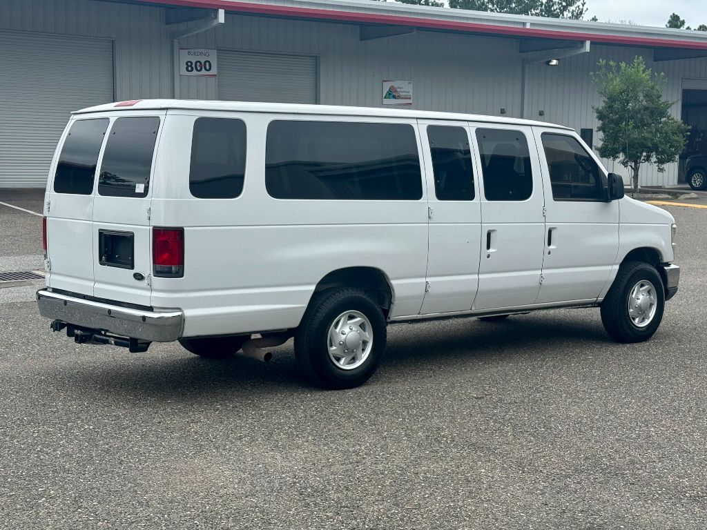 2014 Ford E-350 - $12,800