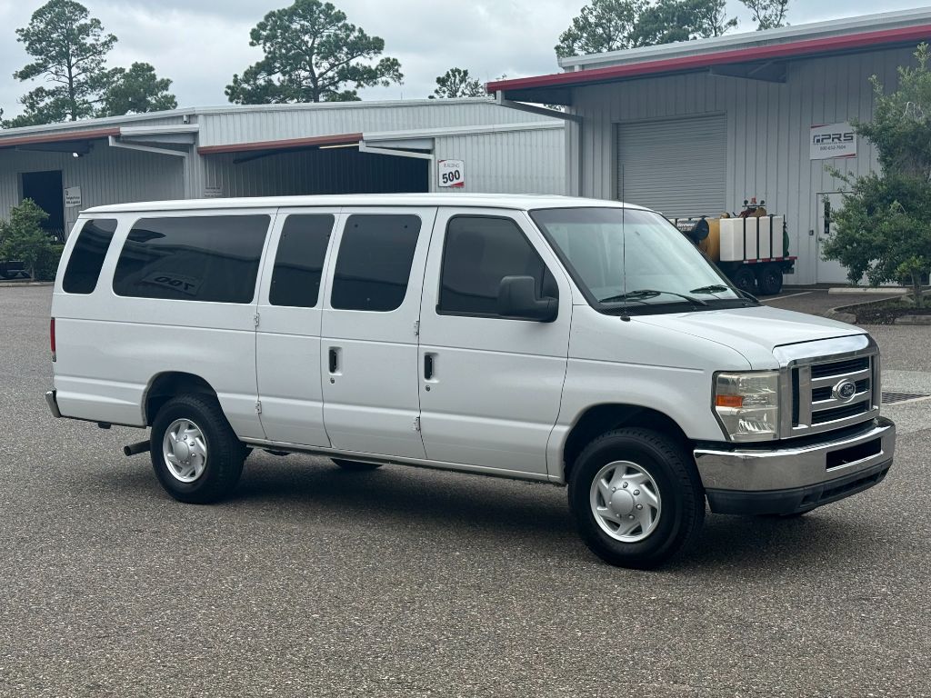 2014 Ford E-350 - $12,800