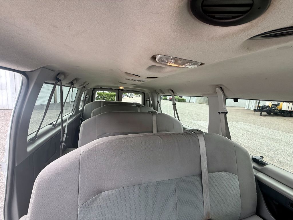 2014 Ford E-350 - $12,800