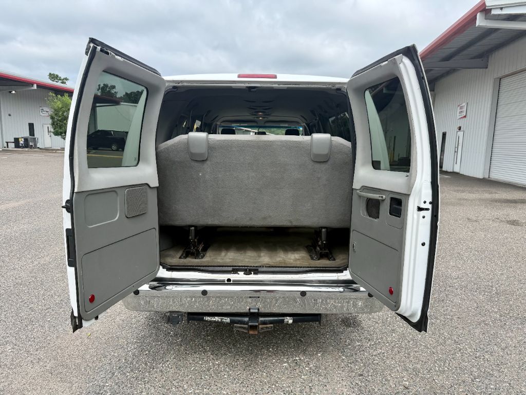 2014 Ford E-350 - $12,800