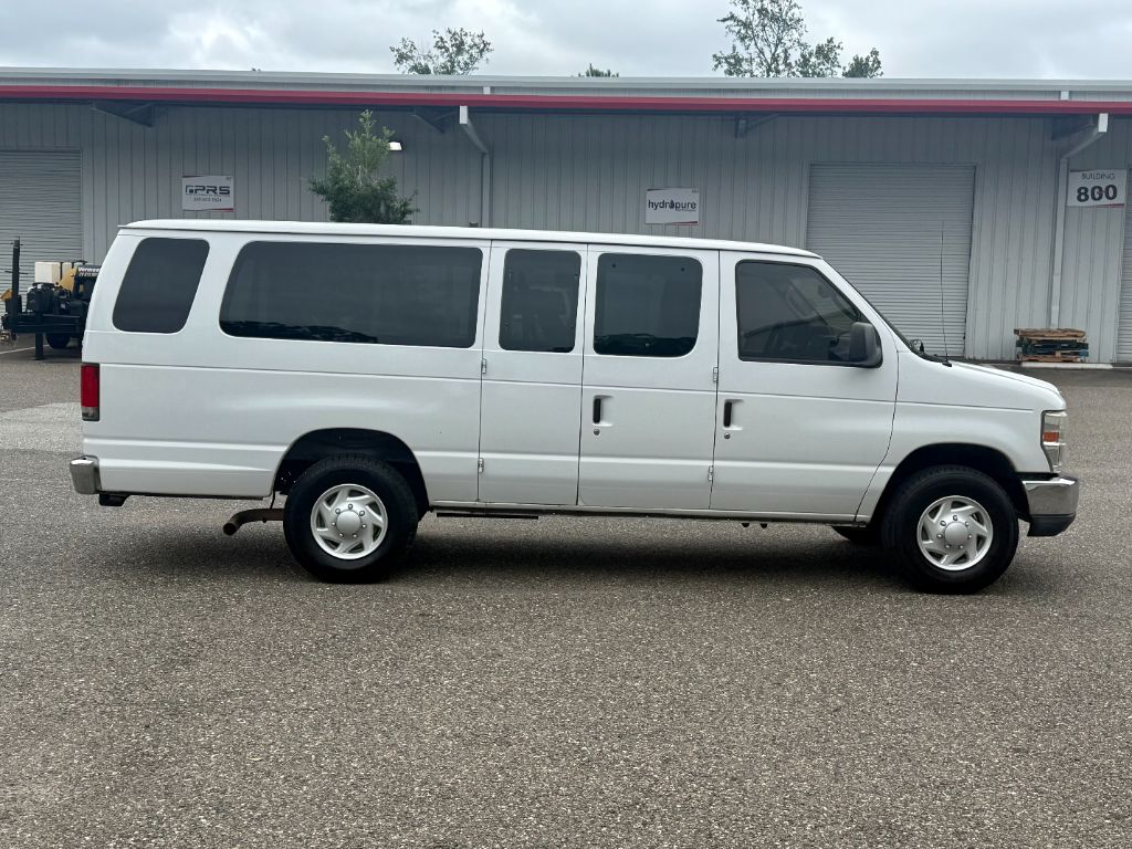 2014 Ford E-350 - $12,800