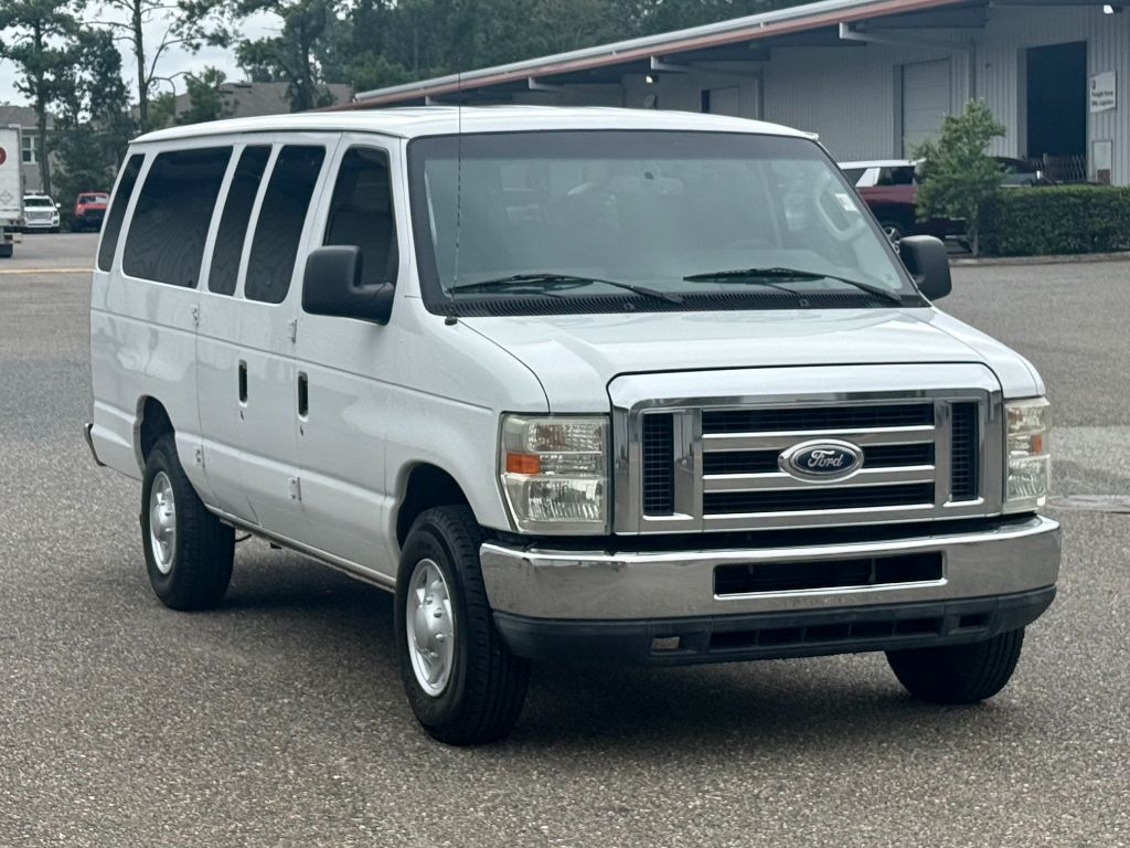 2014 Ford E-350 - $12,800