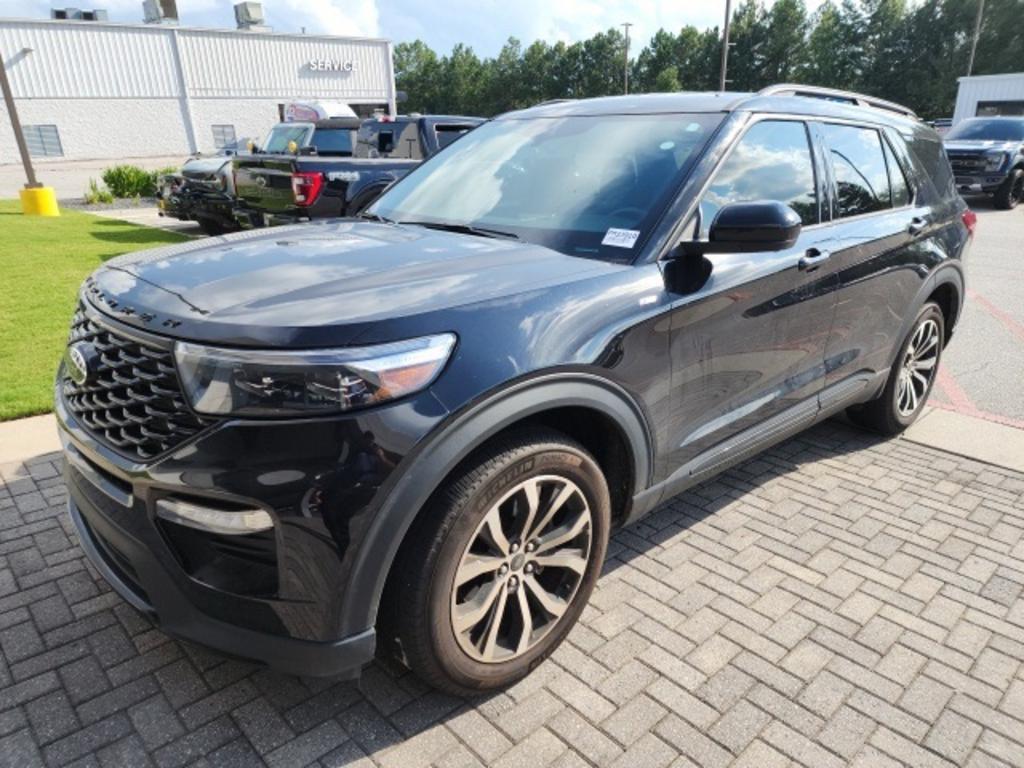 2022 Ford Explorer ST-Line photo