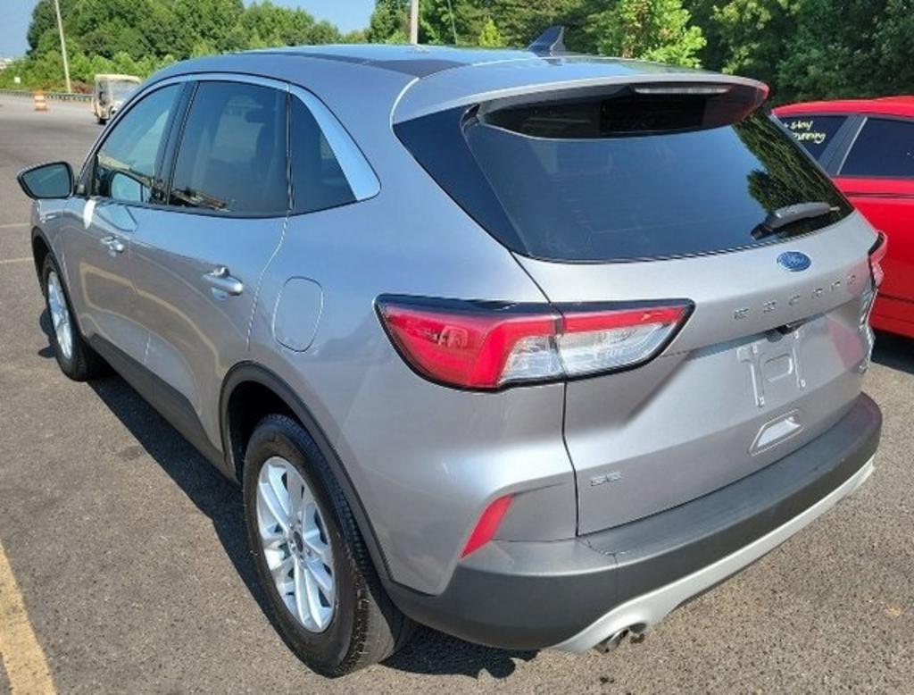 2021 Ford Escape SE Hybrid photo