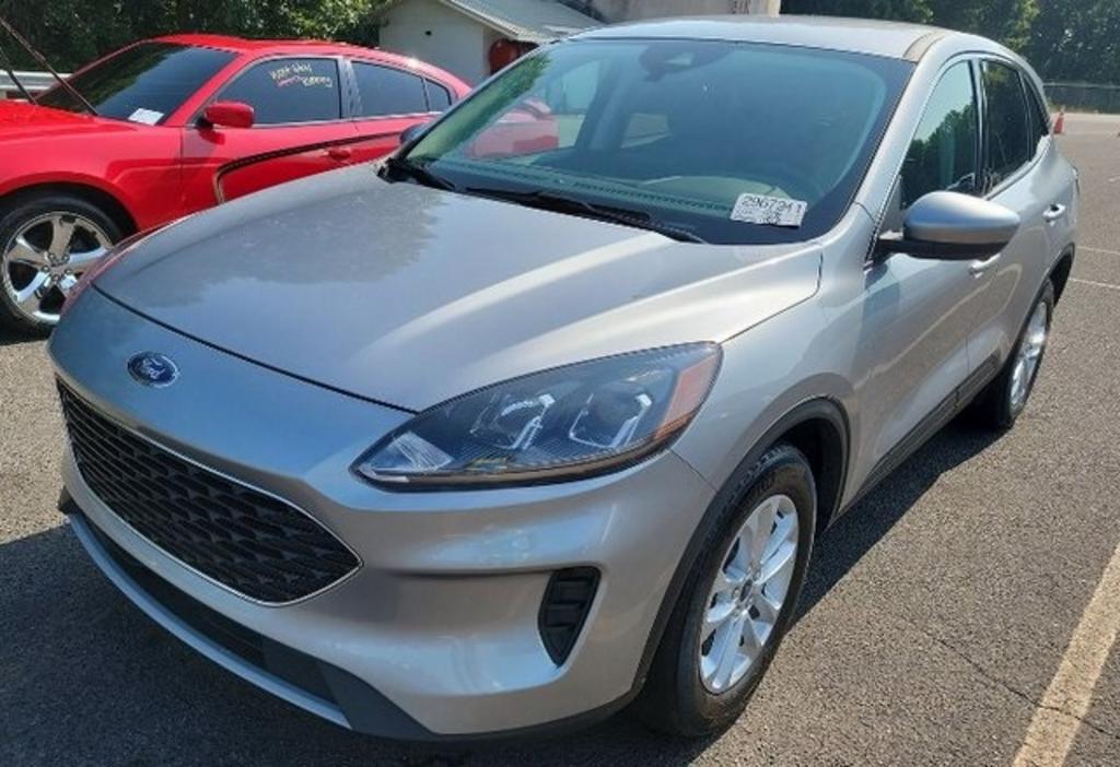2021 Ford Escape SE Hybrid photo