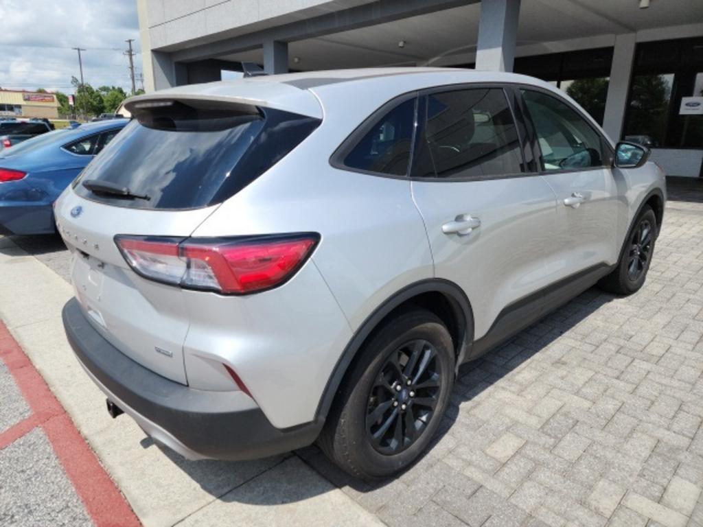 2020 Ford Escape SE Sport Hybrid photo