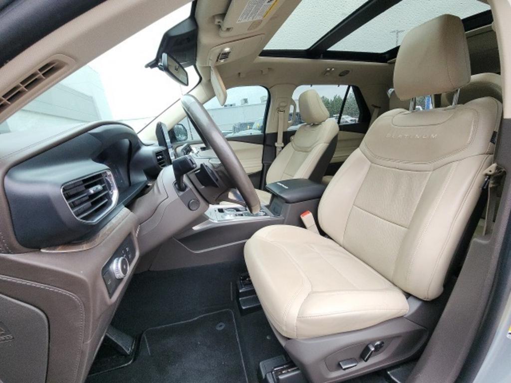 2020 Ford Explorer Platinum photo