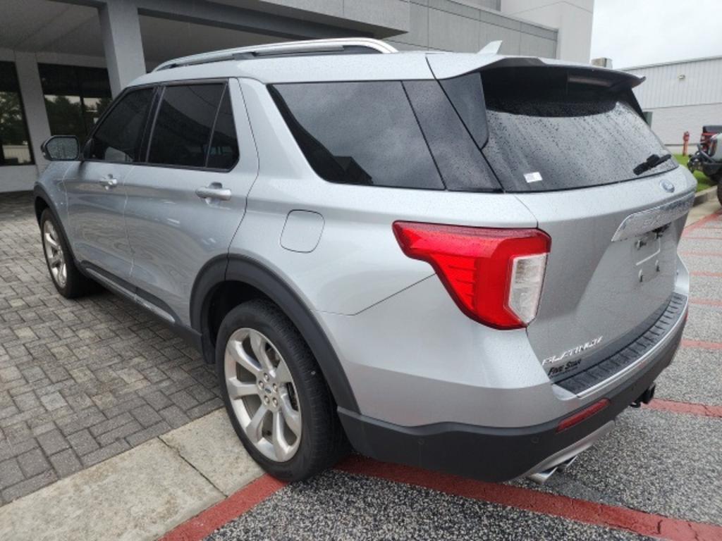 2020 Ford Explorer Platinum photo