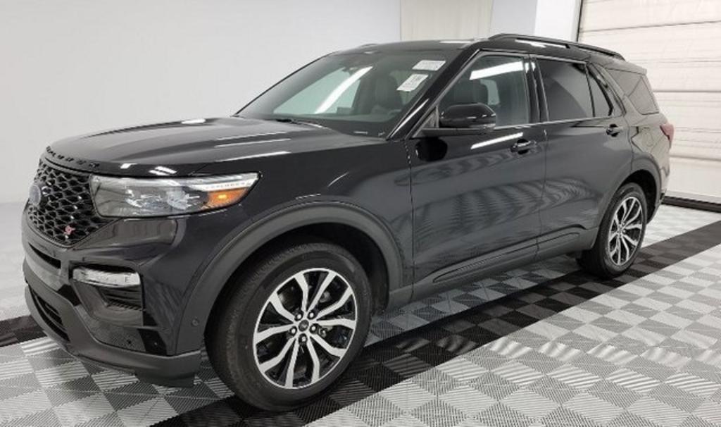 2021 Ford Explorer ST photo