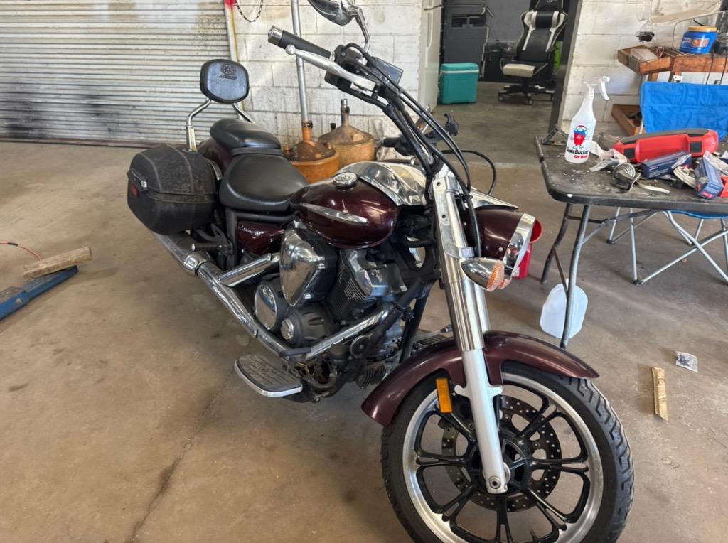 2009 Yamaha V Star 950 - $4,500