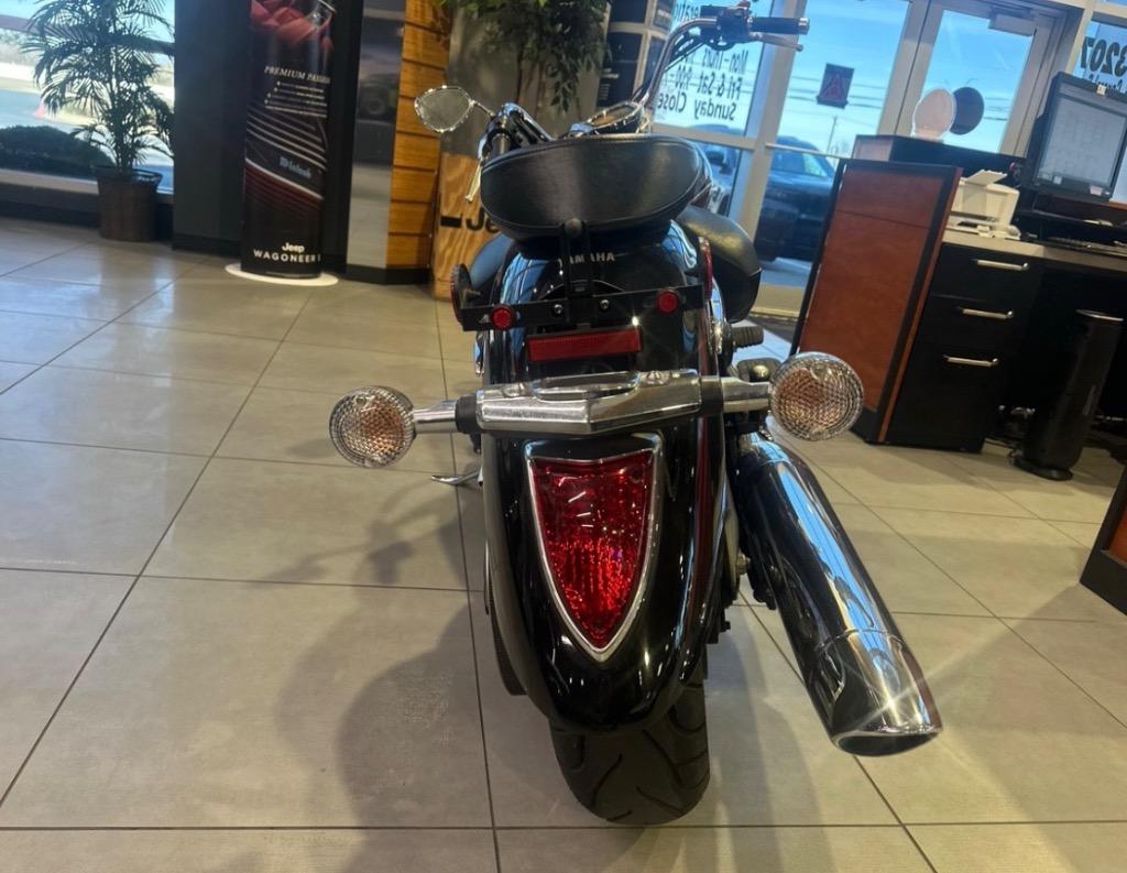 2009 Yamaha V Star 1300 - $5,900
