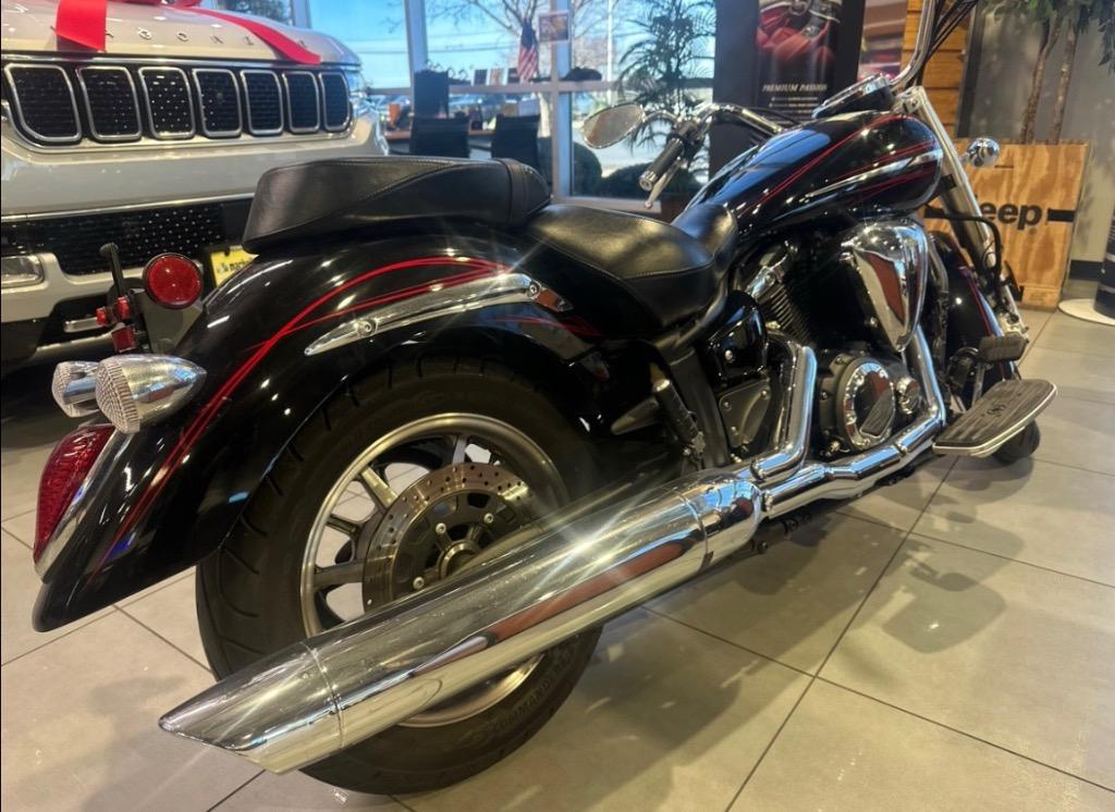 2009 Yamaha V Star 1300 - $5,900