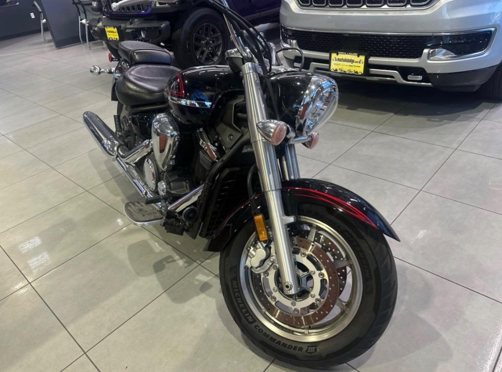 2009 Yamaha V Star 1300 - $5,900