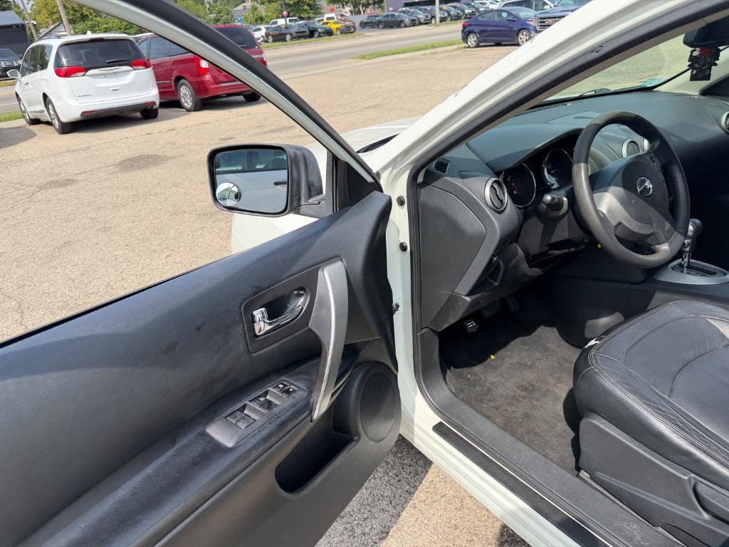 2010 Nissan Rogue - $2,500