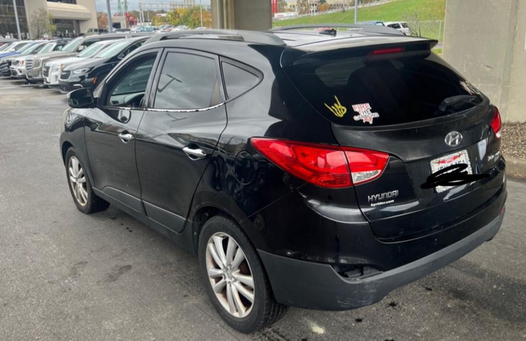 2010 Hyundai Tucson Limited photo