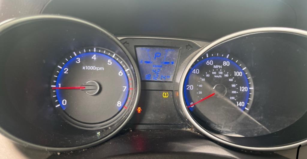 2010 Hyundai Tucson Limited photo