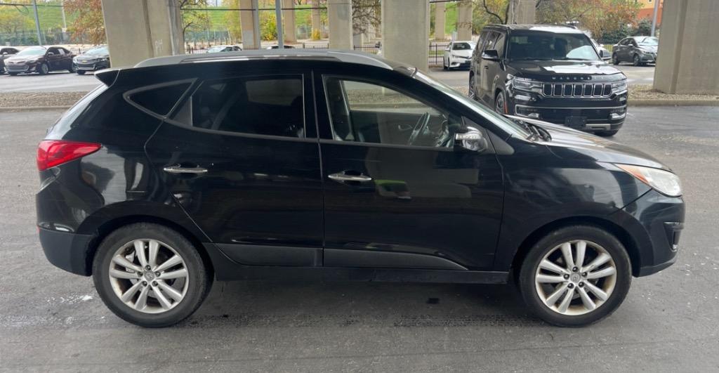 2010 Hyundai Tucson Limited photo
